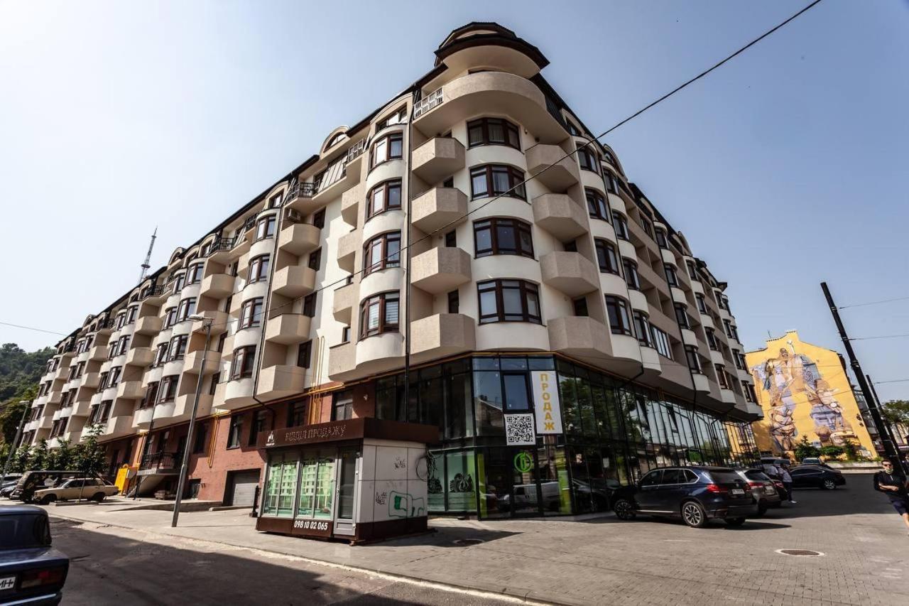 Apartamenty Lucky Lviv Ngoại thất bức ảnh